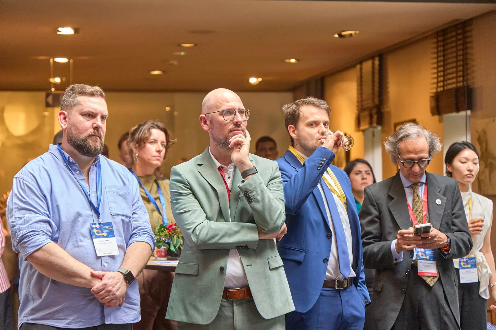 Les participants écoutent la keynote